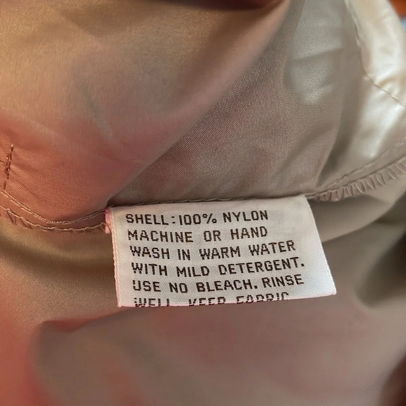 VINTAGE Mulberry Street Tan Nylon Long Trench Coat Hood Pockets Puff Shoulder 8 - Picture 11 of 15